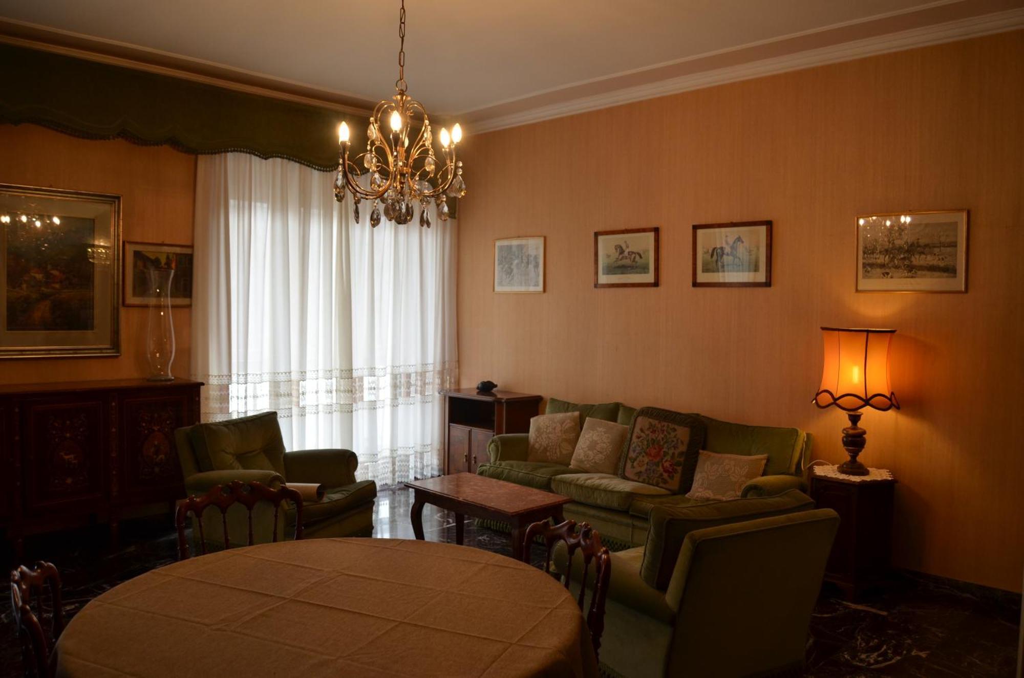 Apartamento Eleganza Vicino Al Centro Di Torino Exterior foto